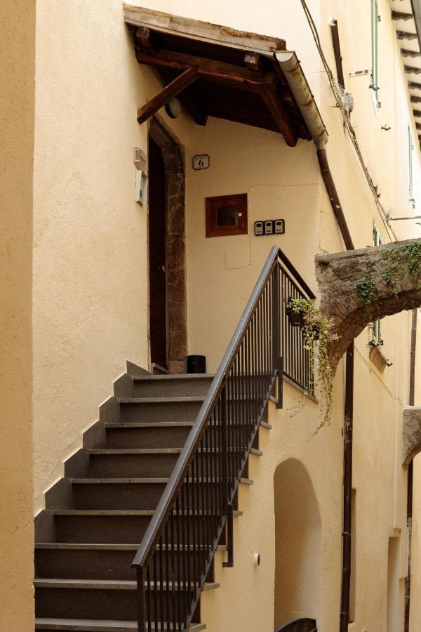 Nera Apartments Sant'Anatolia di Narco Luaran gambar